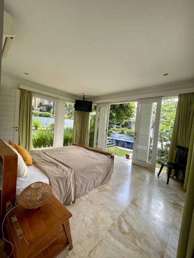 Private Suite In A Kids Friendly Big Shared Villa In Canggu 外观 照片