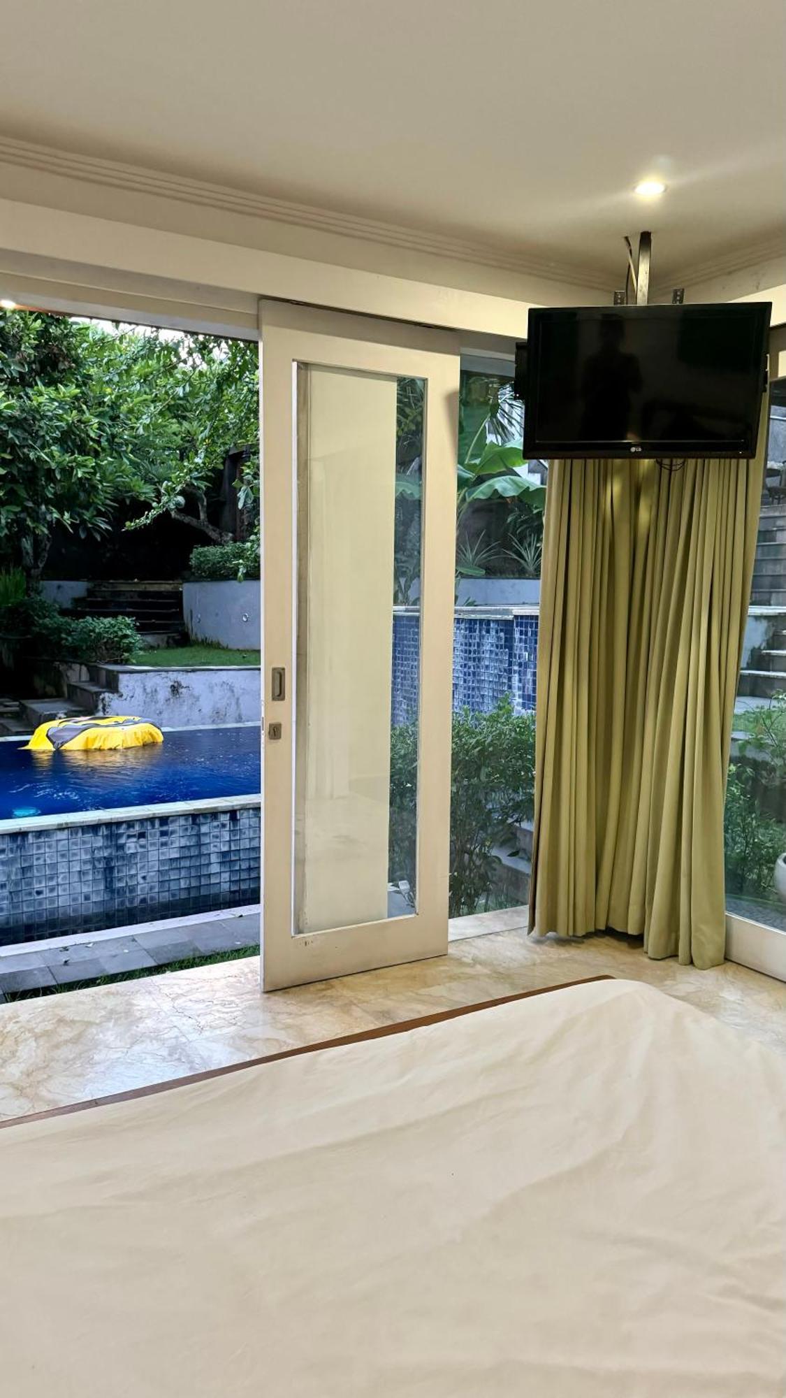 Private Suite In A Kids Friendly Big Shared Villa In Canggu 外观 照片