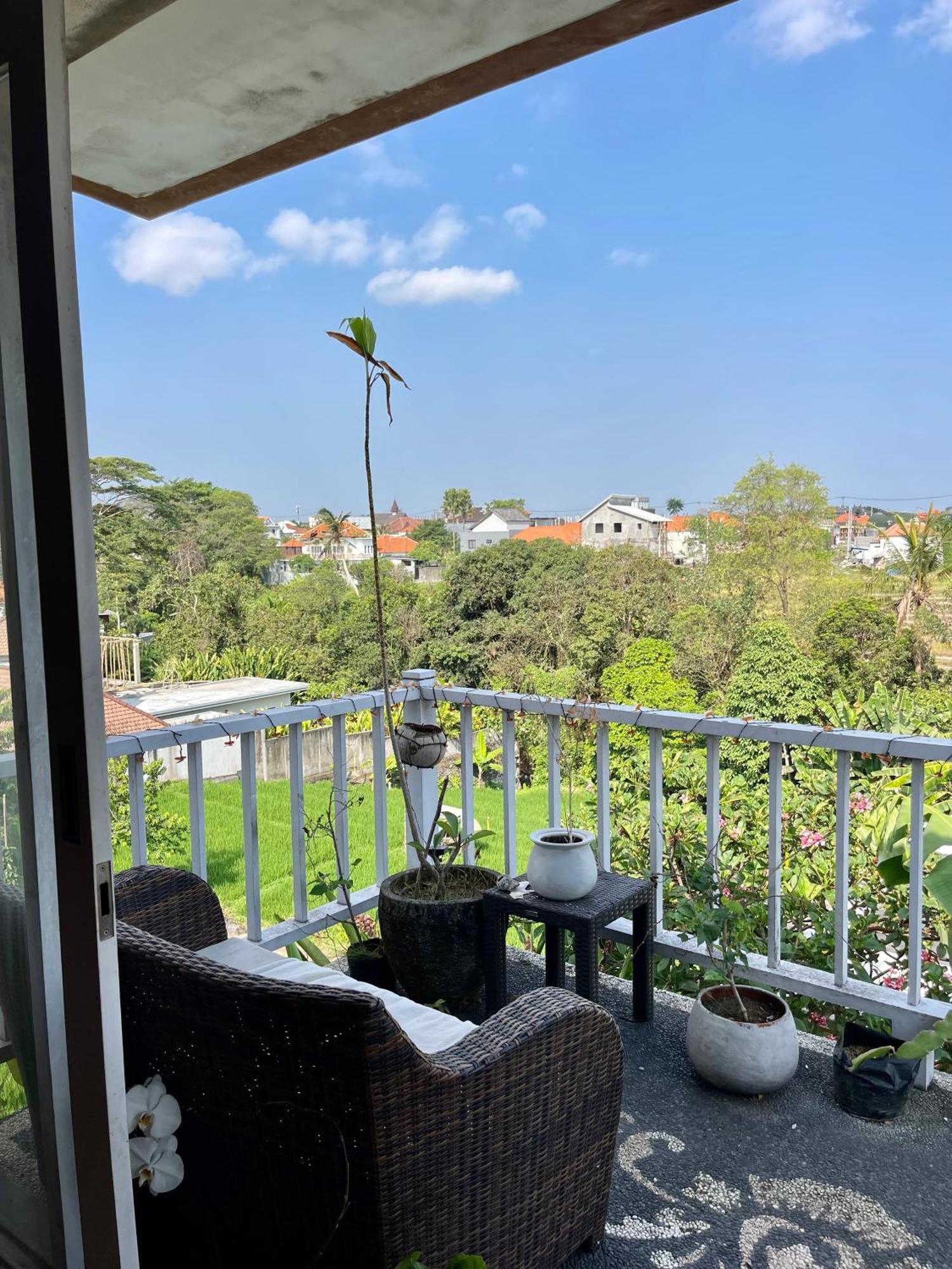 Private Suite In A Kids Friendly Big Shared Villa In Canggu 外观 照片