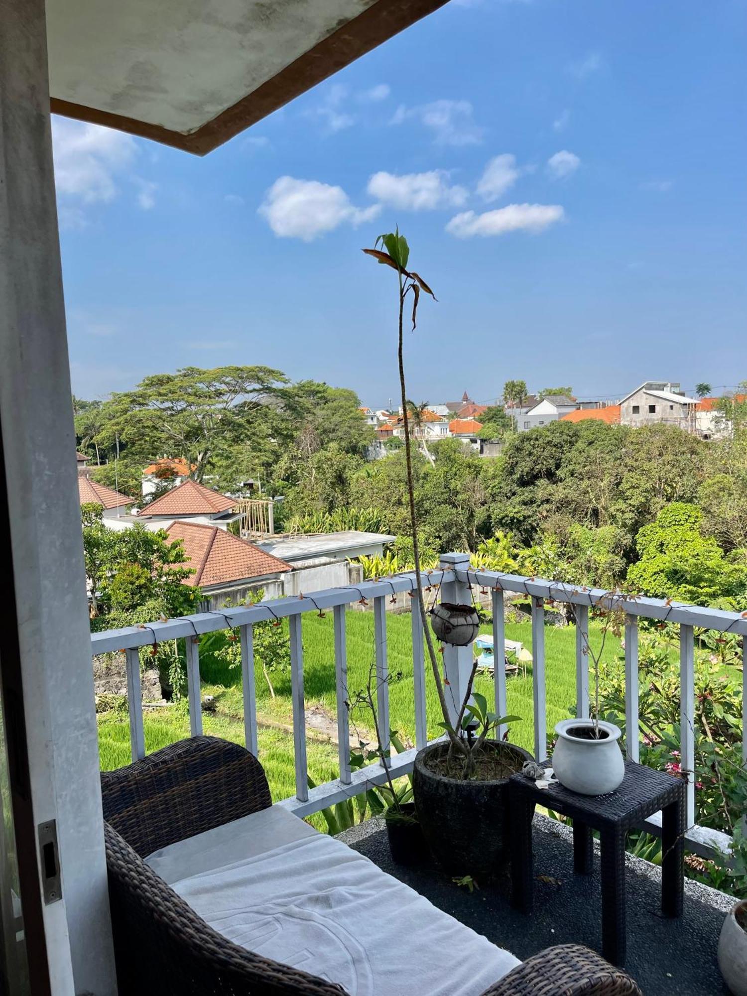 Private Suite In A Kids Friendly Big Shared Villa In Canggu 外观 照片